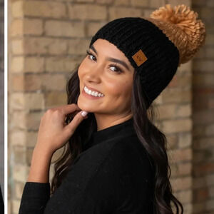 Black and‎ Tan Pom Beanie